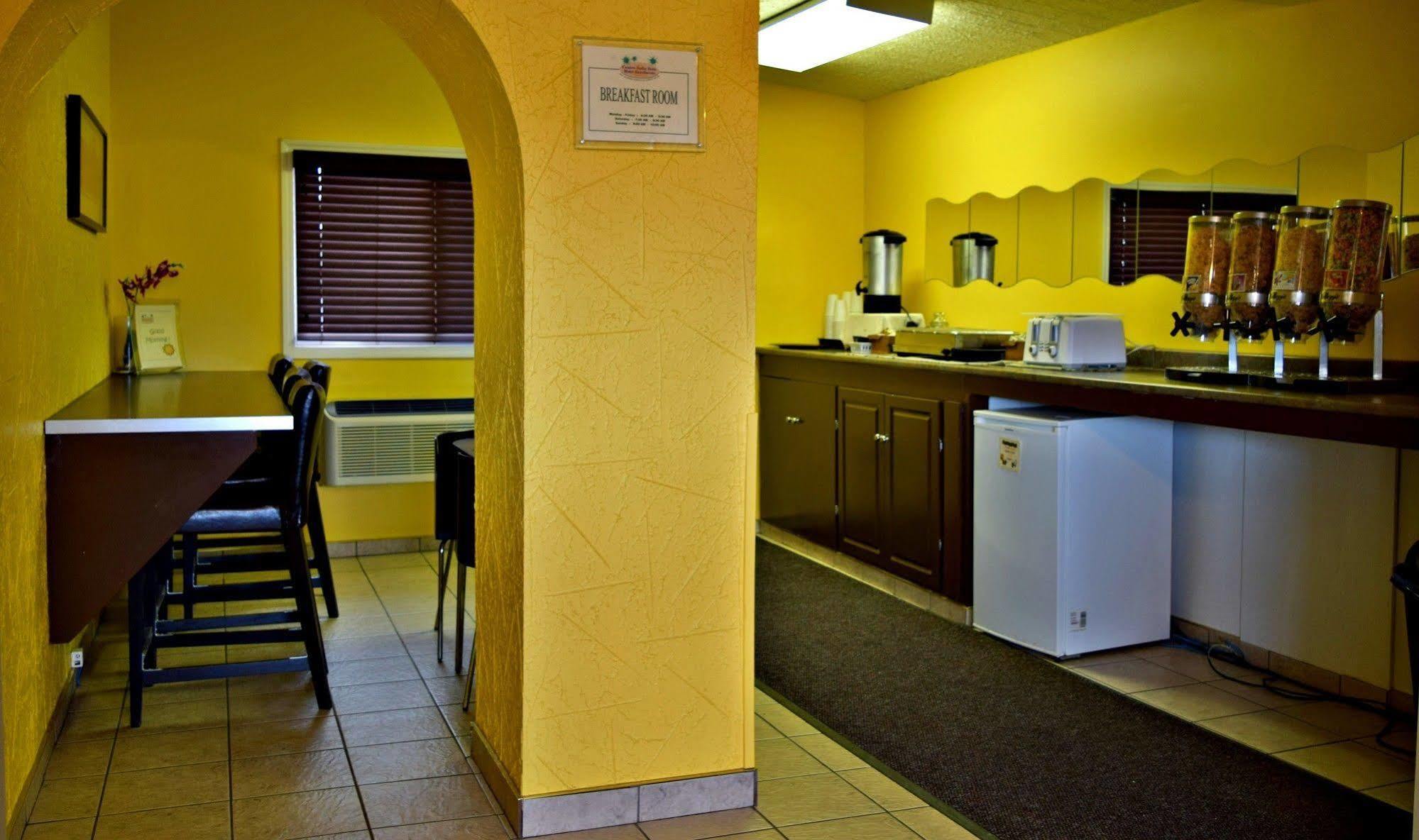Centre Suite Inns Motel Bonnyville Zewnętrze zdjęcie